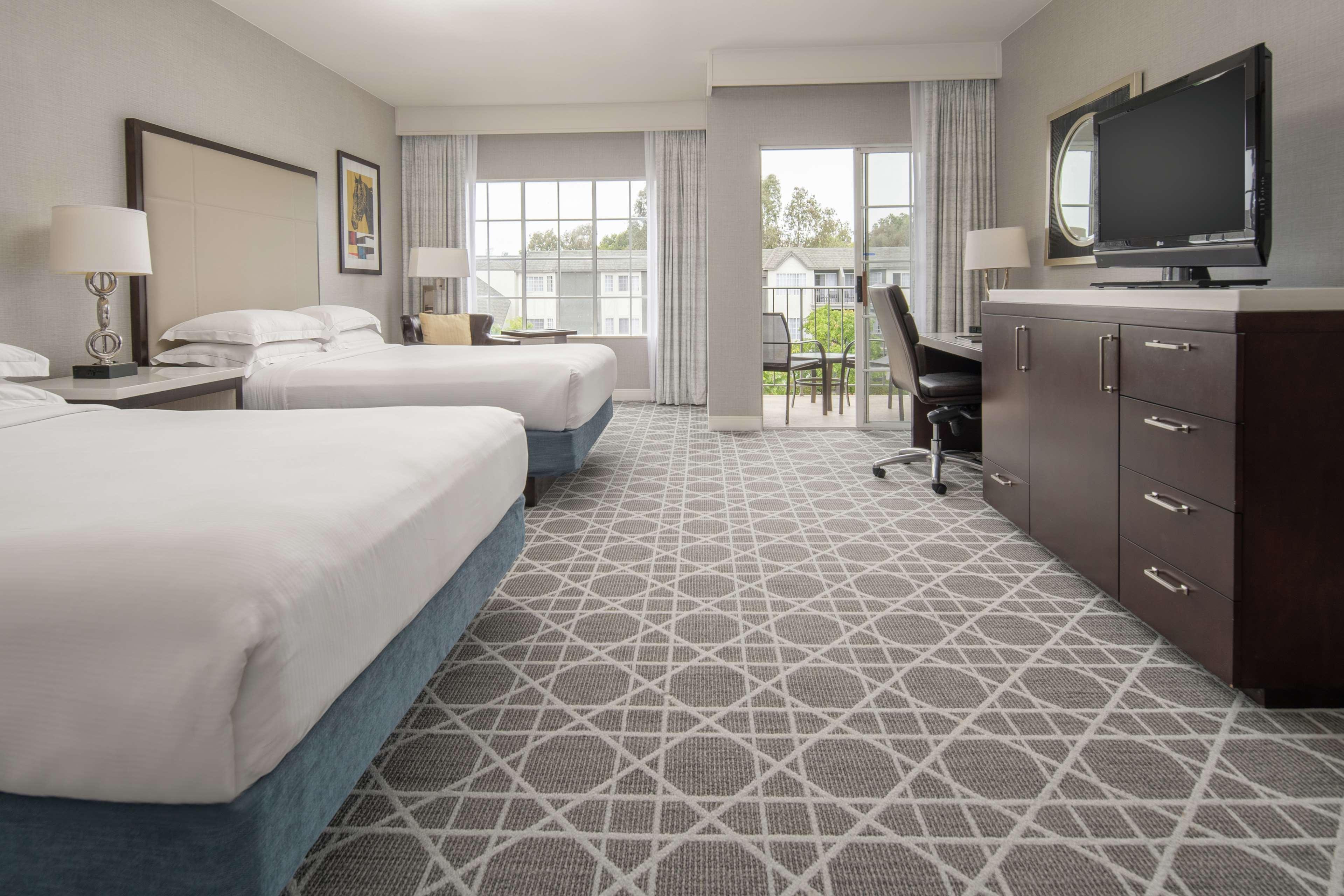 Hilton San Diego/Del Mar Bagian luar foto